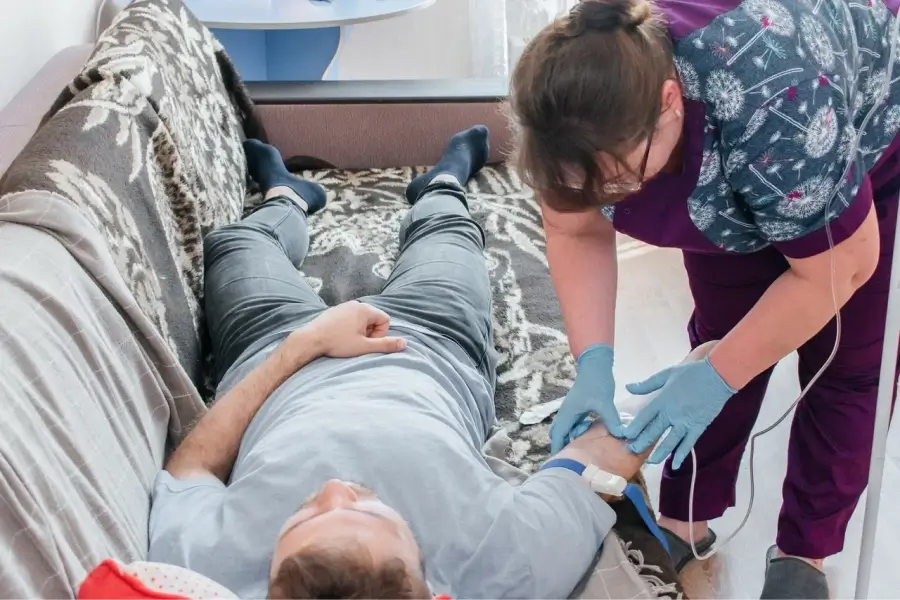 Срочный вывод из запоя в Пикалёво: быстро, недорого